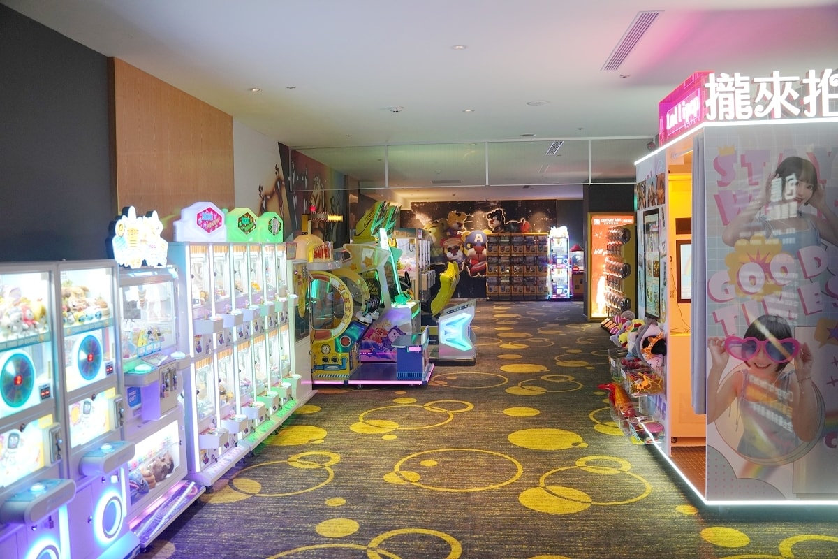 【喜樂時代影城今日店】台北西門町電影院推薦 超好坐全沙發皮質座椅+首創手機置物空間