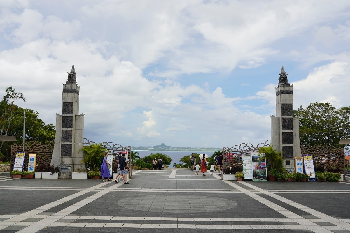 【沖繩免費景點推薦】大型海洋主題公園 免費海豚劇場海豚表演 國營沖繩紀念公園•海洋博公園 - 第2張圖 【沖繩免費景點推薦】大型海洋主題公園 免費海豚劇場海豚表演 國營沖繩紀念公園•海洋博公園