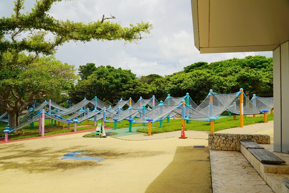 【沖繩免費景點推薦】大型海洋主題公園 免費海豚劇場海豚表演 國營沖繩紀念公園•海洋博公園 - 第10張圖 【沖繩免費景點推薦】大型海洋主題公園 免費海豚劇場海豚表演 國營沖繩紀念公園•海洋博公園