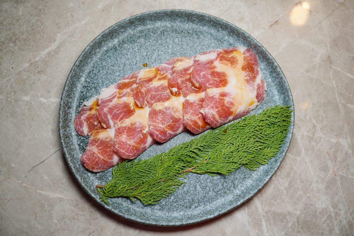 【台中燒肉餐酒館推薦】台中聚餐包廂桌邊代烤服務 網美系珠寶盒燒肉店 Eartha燒肉餐酒館