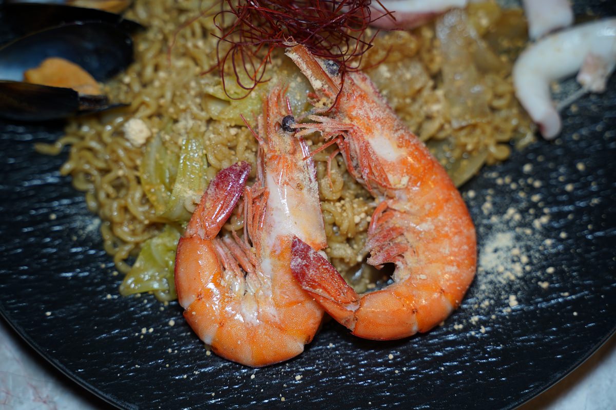 【台中燒肉餐酒館推薦】台中聚餐包廂桌邊代烤服務 網美系珠寶盒燒肉店 Eartha燒肉餐酒館