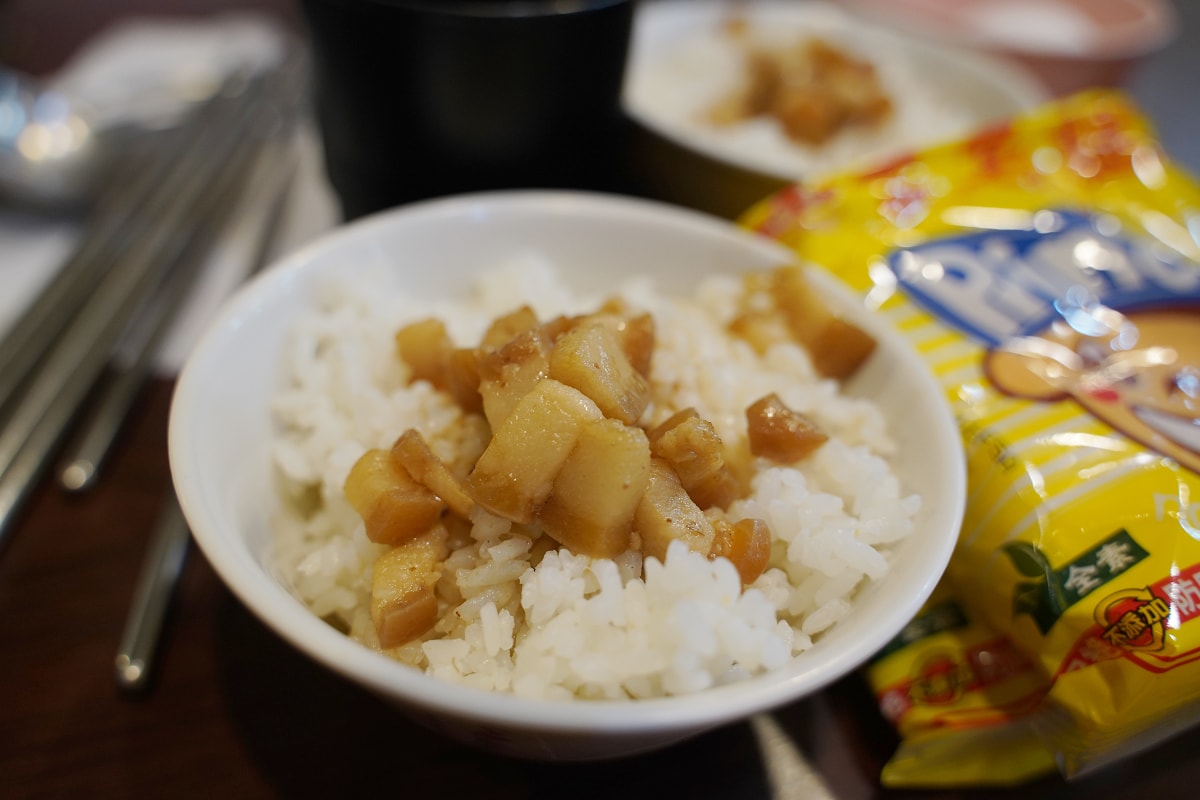 【大呼過癮臭臭鍋南崁仁愛店】桃園蘆竹南崁小火鍋推薦 滷肉飯/王子麵/冰沙機/霜淇淋無限量供應 - 第10張圖 【大呼過癮臭臭鍋南崁仁愛店】桃園蘆竹南崁小火鍋推薦 滷肉飯/王子麵/冰沙機/霜淇淋無限量供應