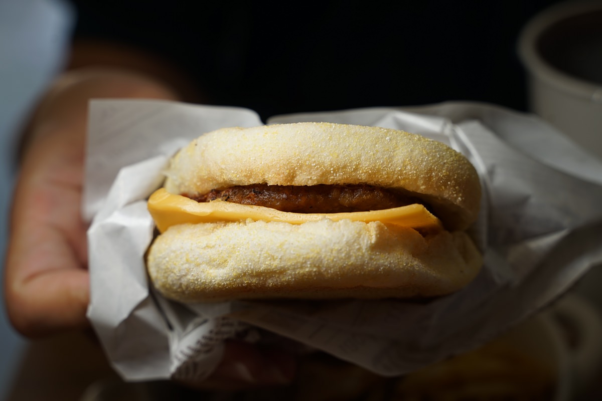 【青埔早午餐推薦】平價實惠餐點美味 文青風用餐環境 西渡漢堡青埔永能店 Siyato Burger - 第8張圖 【青埔早午餐推薦】平價實惠餐點美味 文青風用餐環境 西渡漢堡青埔永能店 Siyato Burger