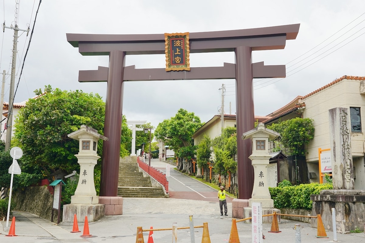 【沖繩免費景點推薦】當國第一神社沖繩總鎮守 沖繩必去景點鄰近旭橋站 波上宮 なみのうえぐう