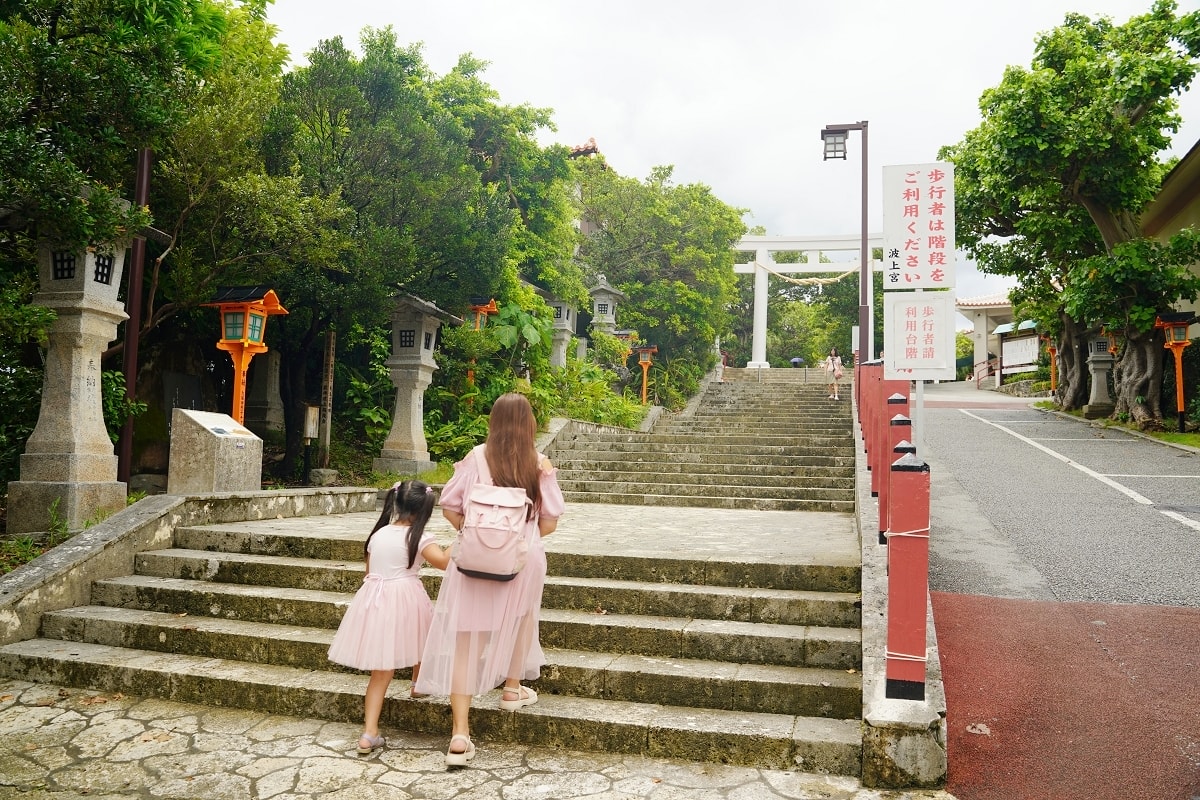 【沖繩免費景點推薦】當國第一神社沖繩總鎮守 沖繩必去景點鄰近旭橋站 波上宮 なみのうえぐう