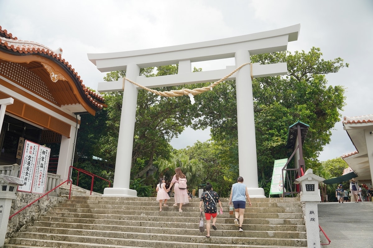 【沖繩免費景點推薦】當國第一神社沖繩總鎮守 沖繩必去景點鄰近旭橋站 波上宮 なみのうえぐう