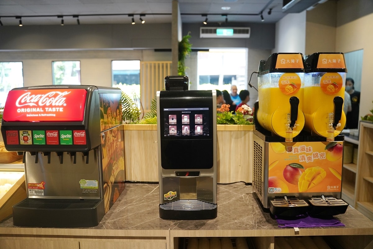 【中壢火鍋推薦】50種蔬菜火鍋料飲料冰品自助吧無限量供應 大苑子冰沙喝到飽 八石什鍋中壢環西店