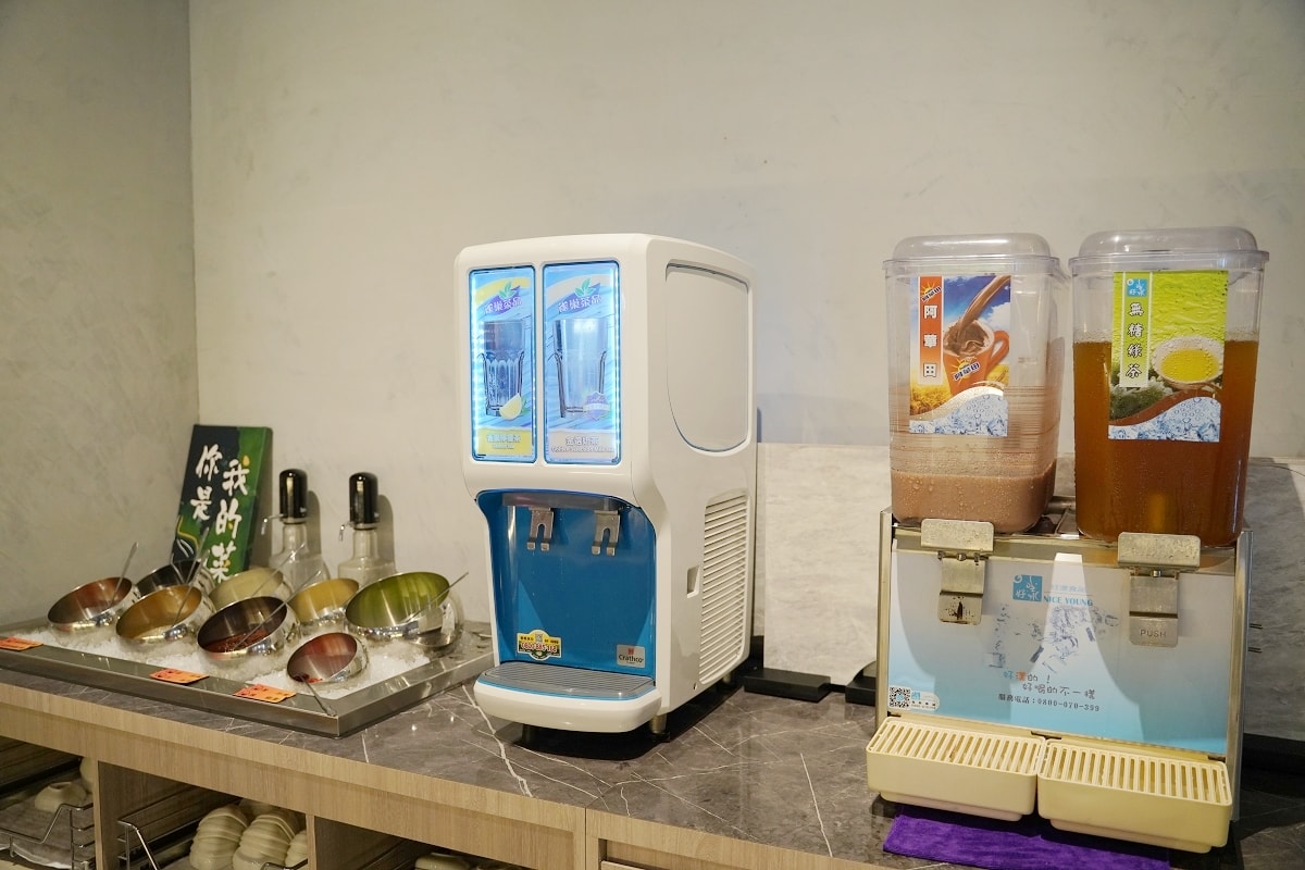 【中壢火鍋推薦】50種蔬菜火鍋料飲料冰品自助吧無限量供應 大苑子冰沙喝到飽 八石什鍋中壢環西店