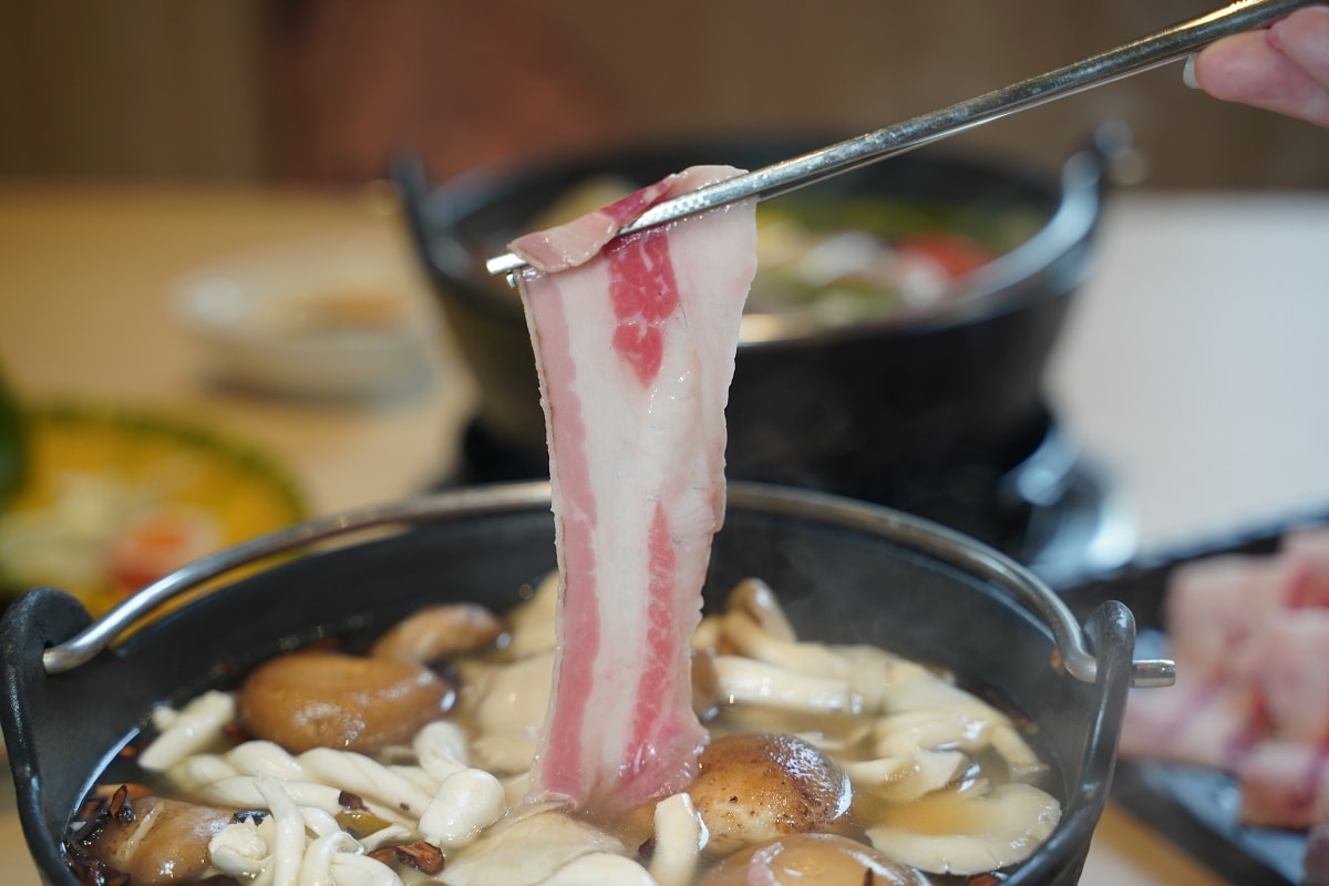 【中壢火鍋推薦】50種蔬菜火鍋料飲料冰品自助吧無限量供應 大苑子冰沙喝到飽 八石什鍋中壢環西店