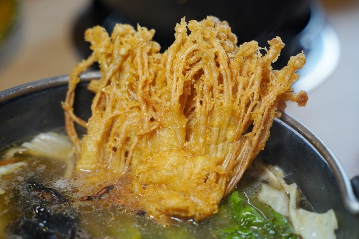 【中壢火鍋推薦】50種蔬菜火鍋料飲料冰品自助吧無限量供應 大苑子冰沙喝到飽 八石什鍋中壢環西店