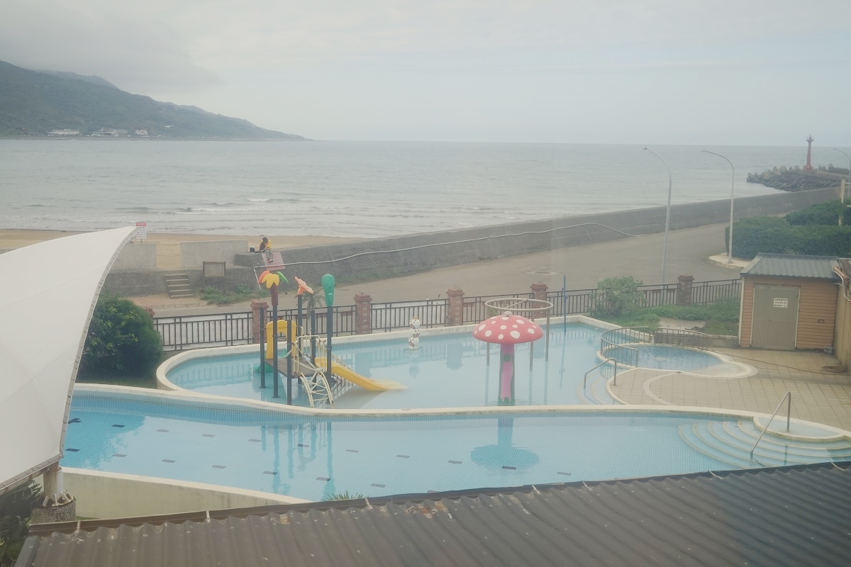 【新北金山泡湯推薦】金山海底溫泉 南洋風露天SPA區 遠東金山海灣溫泉HOTEL