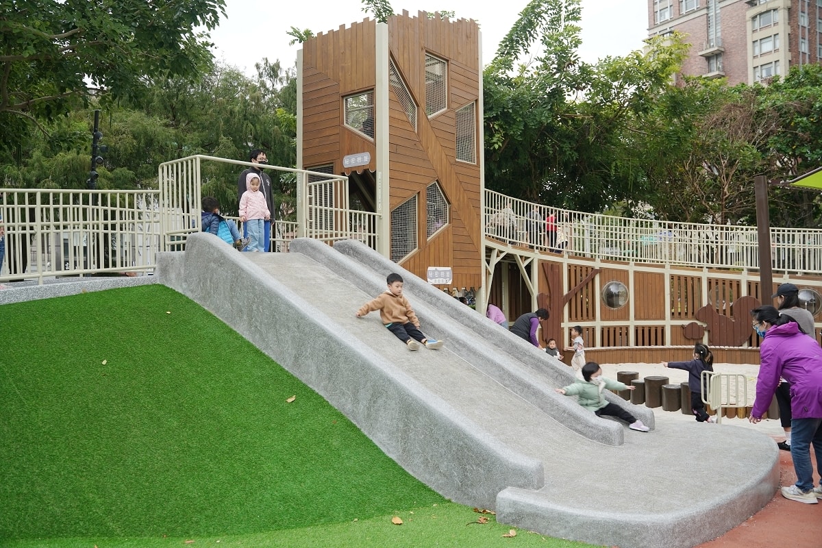 【中壢光明公園】中壢兒童遊戲場推薦 秘密樹屋探索/水樹遊戲島/奇幻樹屋探險/森林冒險挑戰區