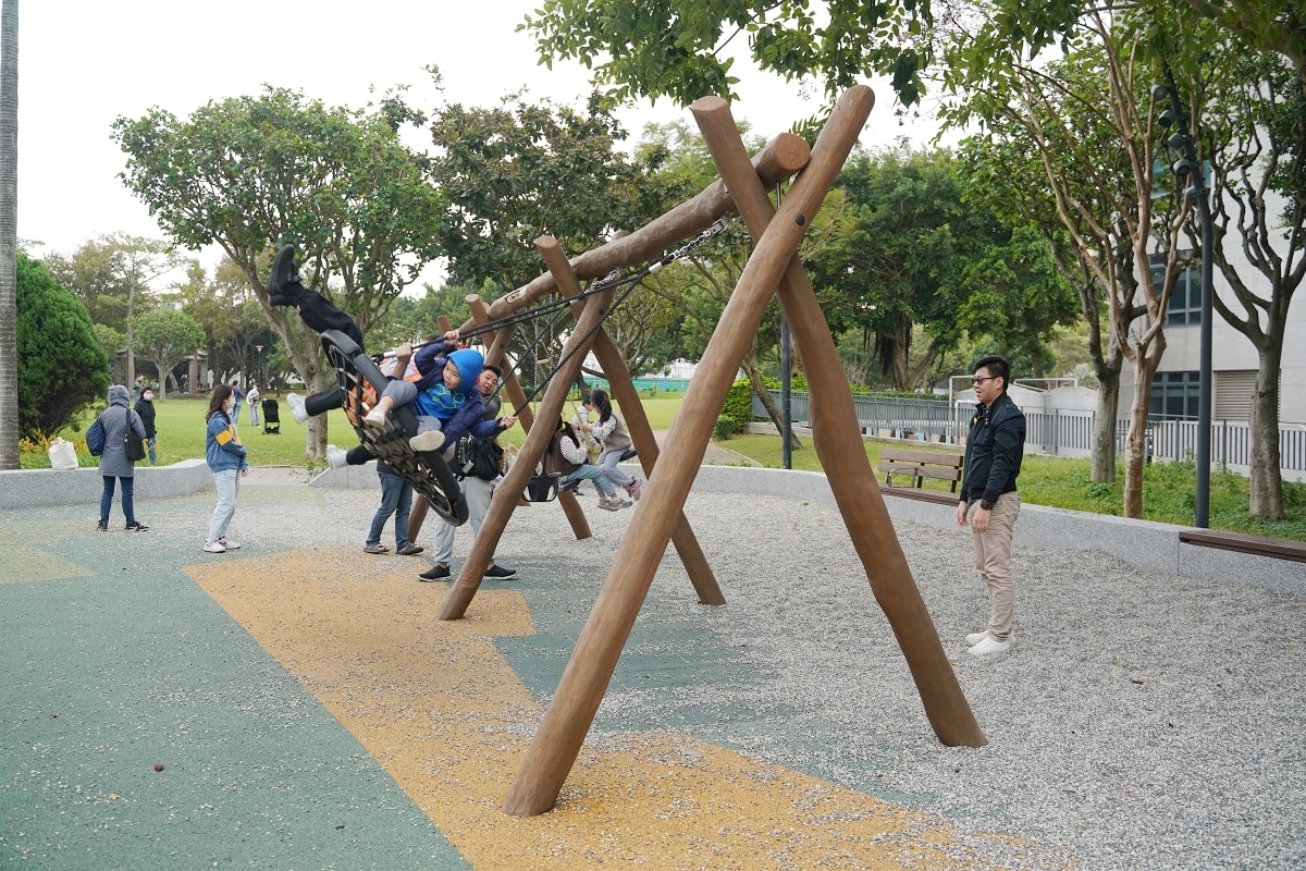 【中壢光明公園】中壢兒童遊戲場推薦 秘密樹屋探索/水樹遊戲島/奇幻樹屋探險/森林冒險挑戰區