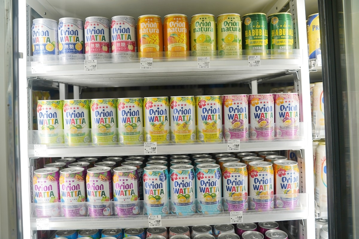 【沖繩LAWSON美食懶人包】沖繩LAWSON必買零食飲料 沖繩限定商品開箱心得分享