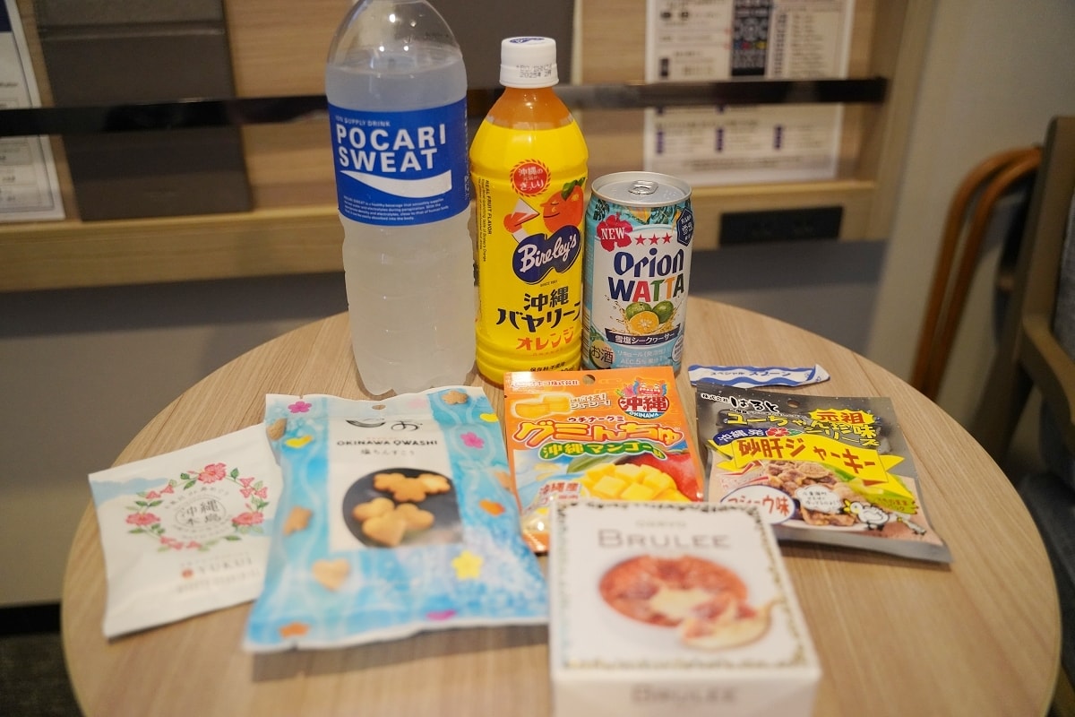 【沖繩LAWSON美食懶人包】沖繩LAWSON必買零食飲料 沖繩限定商品開箱心得分享