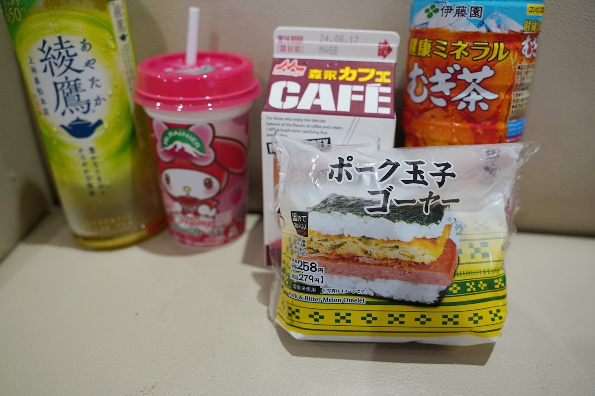 【沖繩LAWSON美食懶人包】沖繩LAWSON必買零食飲料 沖繩限定商品開箱心得分享