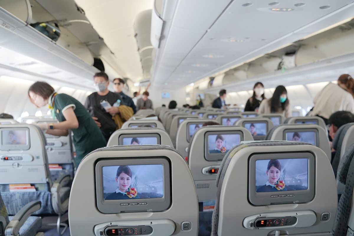 【長榮航空飛台灣桃園心得分享】長榮航空 EVA Air BR177 飛台灣 大阪機場電車交通路線心得 - 第11張圖 【長榮航空飛台灣桃園心得分享】長榮航空 EVA Air BR177 飛台灣 大阪機場電車交通路線心得