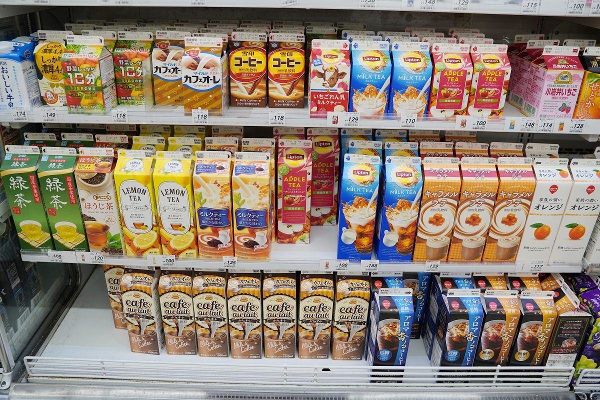 【Lawson Store 100】大阪購物血拼必訪 ローソンストア 100 泡麵/零食/飲料/冰淇淋/熟食通通有