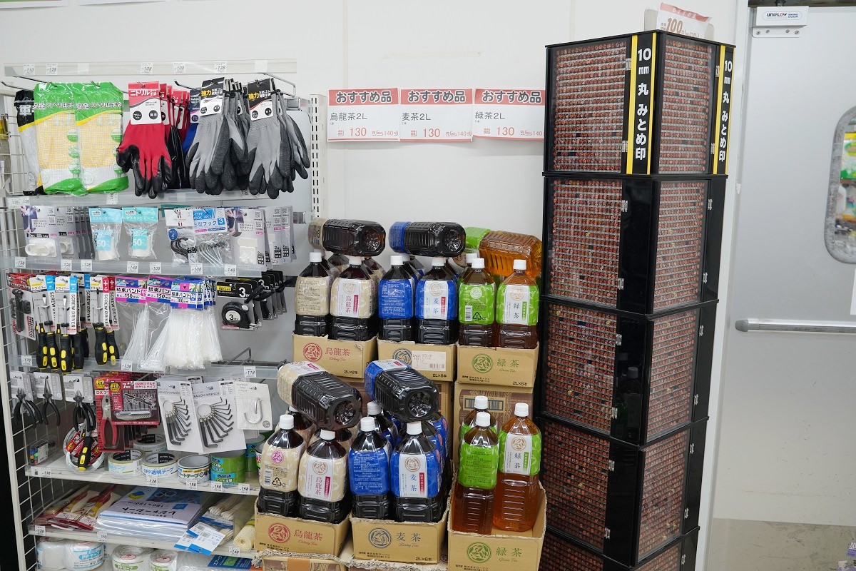 【Lawson Store 100】大阪購物血拼必訪 ローソンストア 100 泡麵/零食/飲料/冰淇淋/熟食通通有