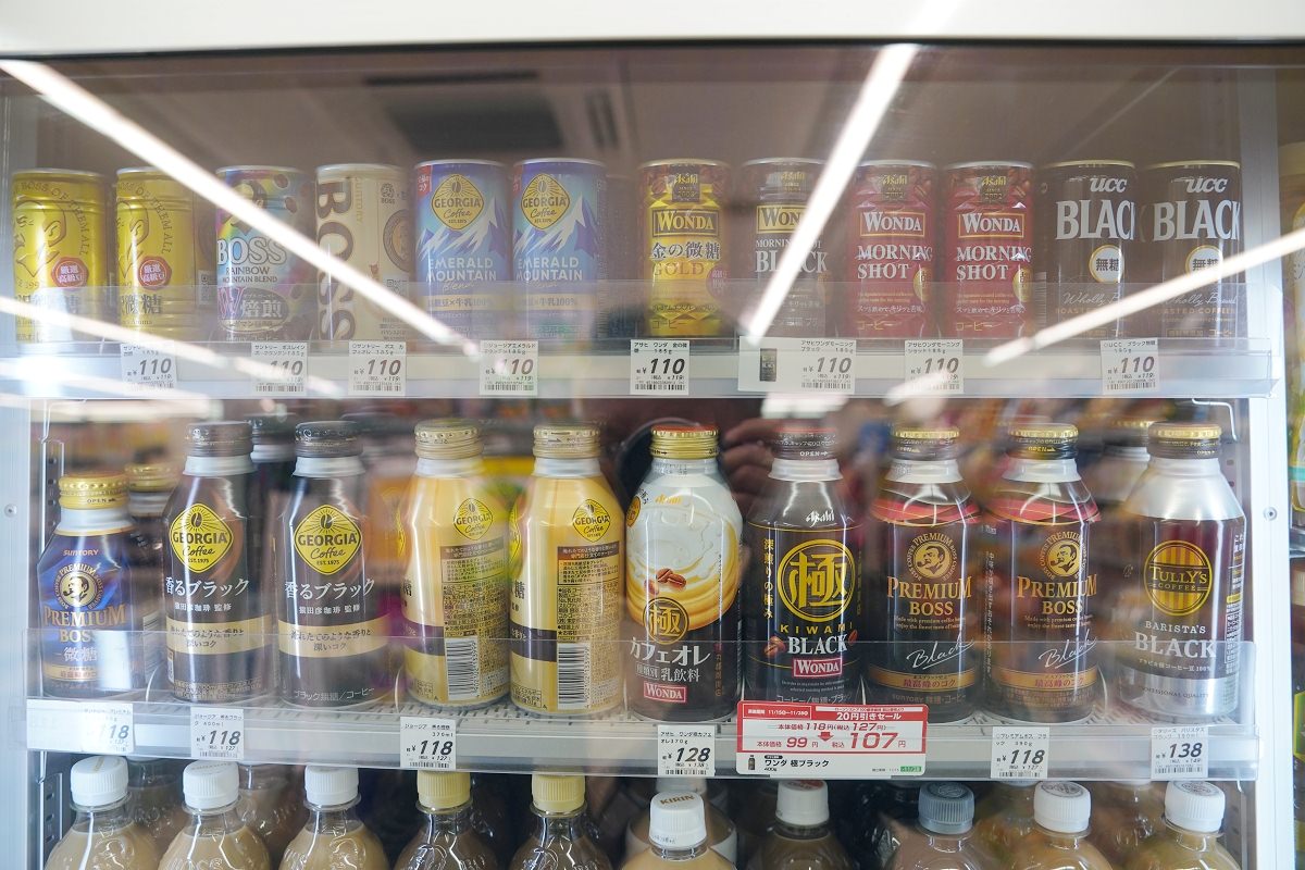 【Lawson Store 100】大阪購物血拼必訪 ローソンストア 100 泡麵/零食/飲料/冰淇淋/熟食通通有