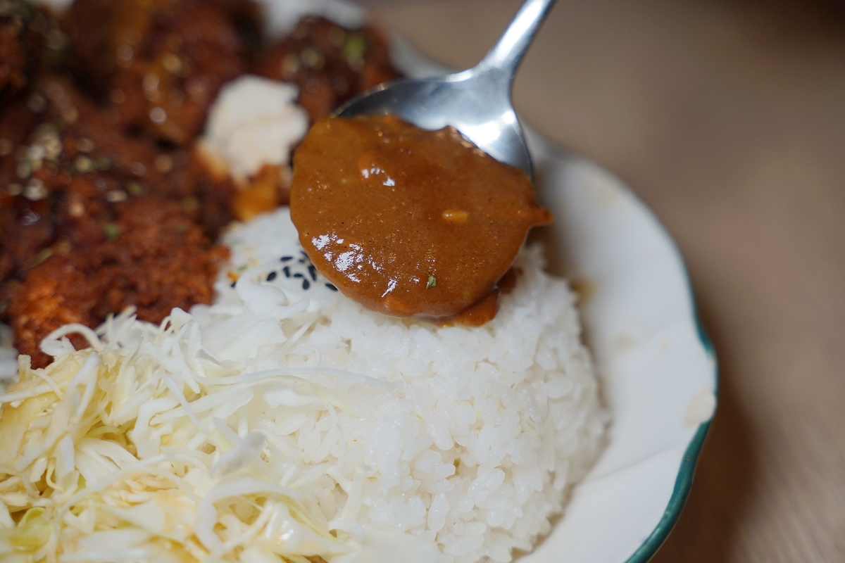 【中壢咖哩飯推薦】中壢大同商圈美食好選擇 超人氣排隊美食巨無霸炸豬排咖哩飯 樹太郎 - 第10張圖 【中壢咖哩飯推薦】中壢大同商圈美食好選擇 超人氣排隊美食巨無霸炸豬排咖哩飯 樹太郎