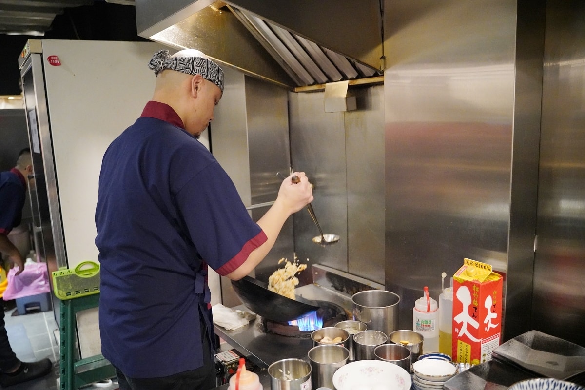 【三重居酒屋推薦炭伙串燒.海鮮.酒場】基隆崁仔頂新鮮漁獲海鮮 真正炭火串燒/大火熱炒美味鑊氣 - 第10張圖 【三重居酒屋推薦炭伙串燒.海鮮.酒場】基隆崁仔頂新鮮漁獲海鮮 真正炭火串燒/大火熱炒美味鑊氣