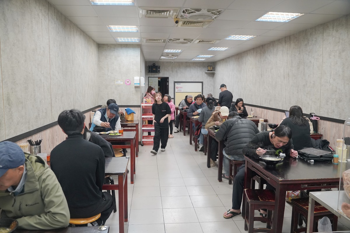 【鵝肉許南崁好吃鵝肉攤】蘆竹南崁宵夜推薦 南崁路在地老字號美食 軟嫩鵝肉搭配豐富美味小菜湯麵 - 第3張圖 【鵝肉許南崁好吃鵝肉攤】蘆竹南崁宵夜推薦 南崁路在地老字號美食 軟嫩鵝肉搭配豐富美味小菜湯麵