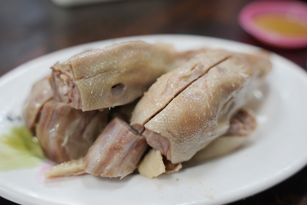 【鵝肉許南崁好吃鵝肉攤】蘆竹南崁宵夜推薦 南崁路在地老字號美食 軟嫩鵝肉搭配豐富美味小菜湯麵 - 第14張圖 【鵝肉許南崁好吃鵝肉攤】蘆竹南崁宵夜推薦 南崁路在地老字號美食 軟嫩鵝肉搭配豐富美味小菜湯麵