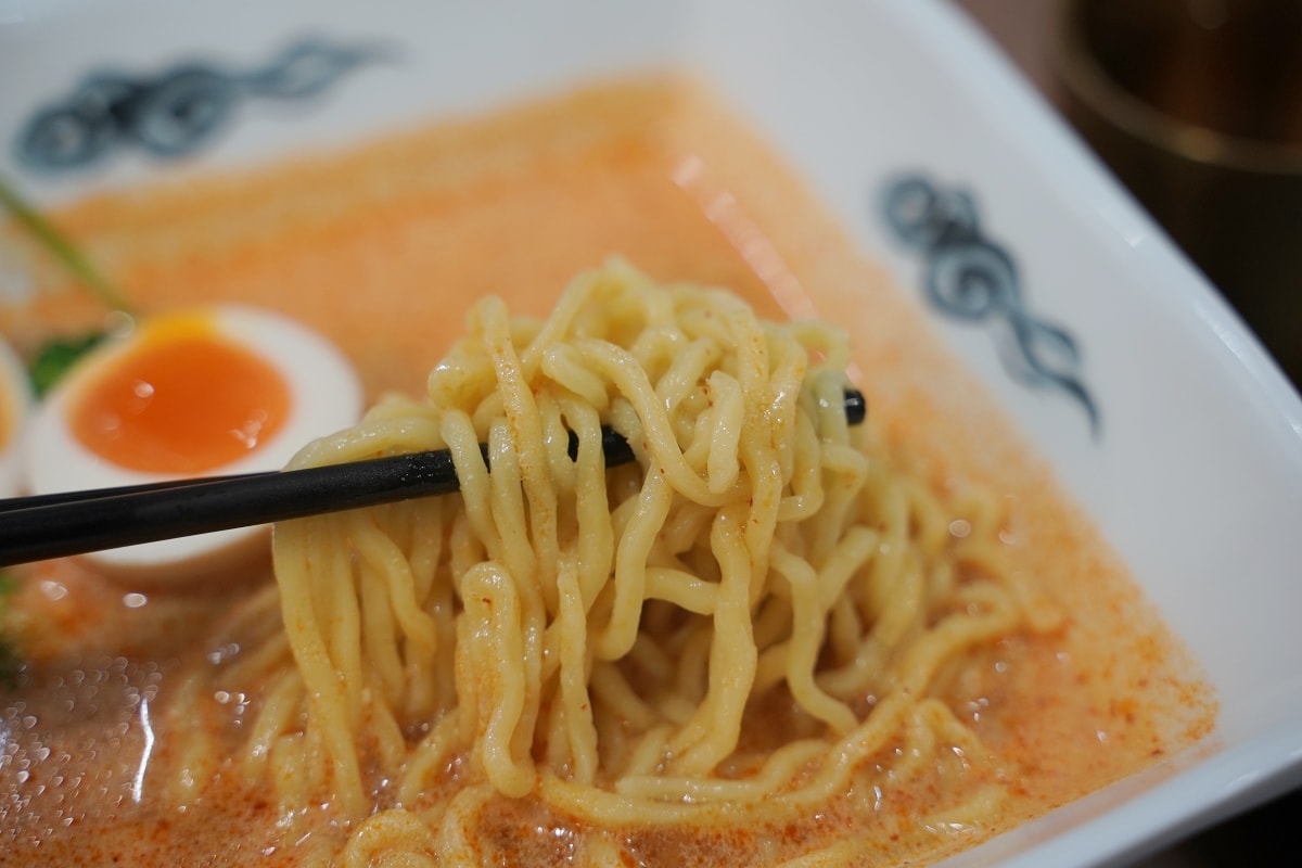【中和拉麵推薦】捷運南勢角站美食好選擇 日泰料理混血蹦出美味愛的火花 放愛吃拉麵 - 第10張圖 【中和拉麵推薦】捷運南勢角站美食好選擇 日泰料理混血蹦出美味愛的火花 放愛吃拉麵
