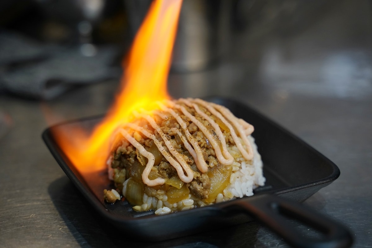 【中和拉麵推薦】捷運南勢角站美食好選擇 日泰料理混血蹦出美味愛的火花 放愛吃拉麵 - 第14張圖 【中和拉麵推薦】捷運南勢角站美食好選擇 日泰料理混血蹦出美味愛的火花 放愛吃拉麵