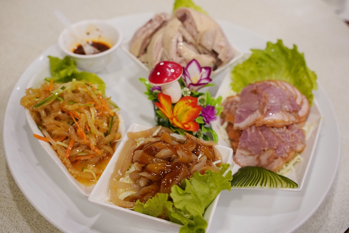 【新莊聚餐餐廳推薦】在地20年老店 新莊桌菜料理/尾牙/年菜/春酒好選擇 甲鼎川菜館