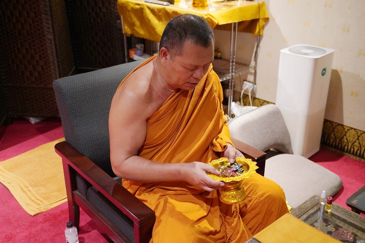 【泰國高僧通靈算命推薦】全台唯一泰國高僧每月舉辦轉運加持儀式佛堂 完全預約制/全年無休 BOBI好運佛堂