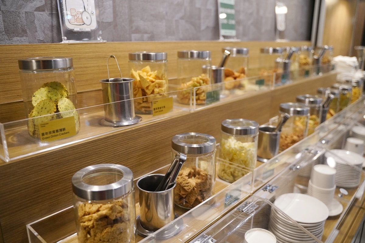【台南住宿推薦】一泊二食早餐宵夜24小時點心吧吃到飽 鄰近台南火車站 康橋商旅台南赤崁樓館 - 第15張圖 【台南住宿推薦】一泊二食早餐宵夜24小時點心吧吃到飽 鄰近台南火車站 康橋商旅台南赤崁樓館