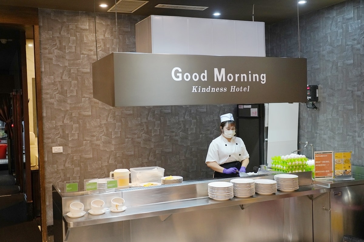 【台南住宿推薦】一泊二食早餐宵夜24小時點心吧吃到飽 鄰近台南火車站 康橋商旅台南赤崁樓館 - 第33張圖 【台南住宿推薦】一泊二食早餐宵夜24小時點心吧吃到飽 鄰近台南火車站 康橋商旅台南赤崁樓館