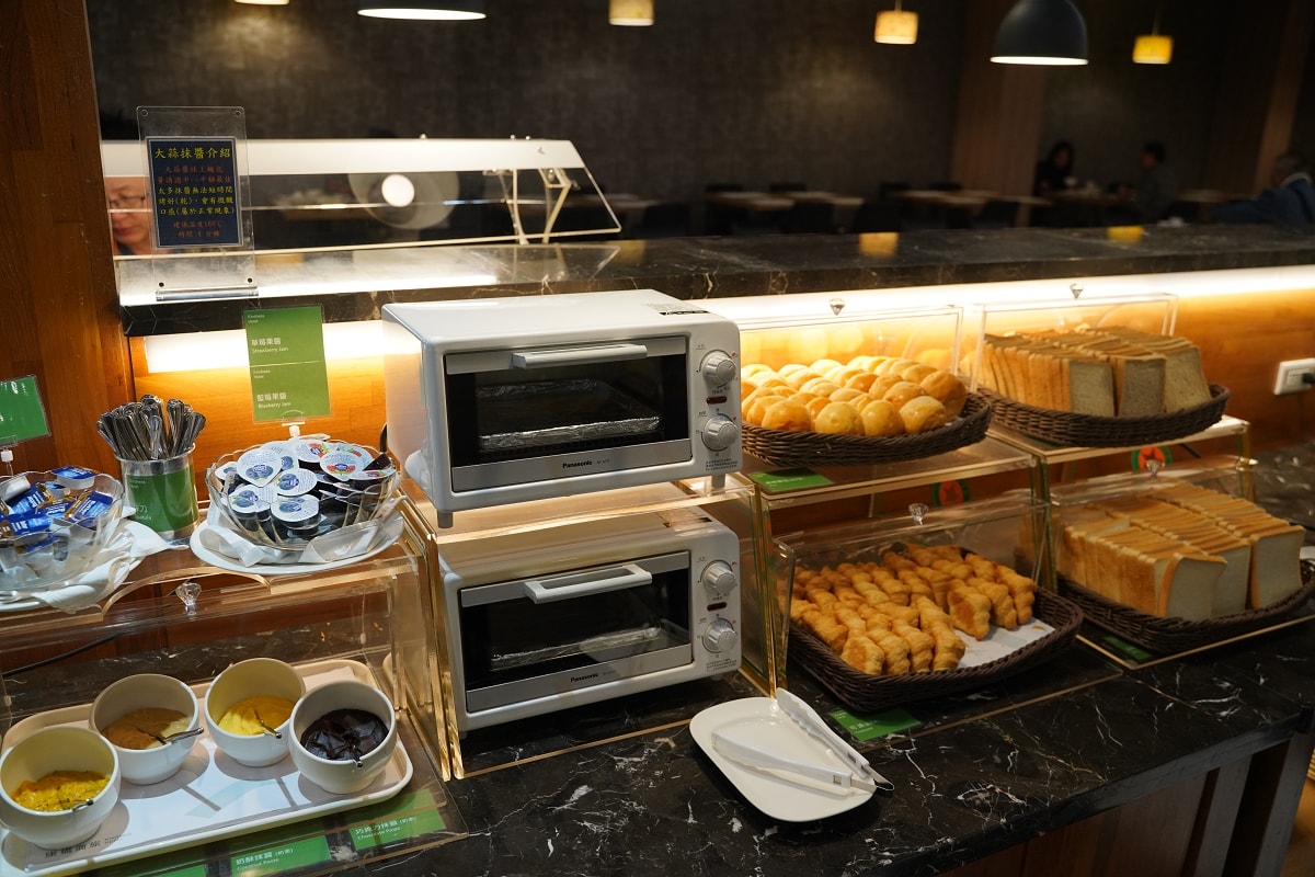 【台南住宿推薦】一泊二食早餐宵夜24小時點心吧吃到飽 鄰近台南火車站 康橋商旅台南赤崁樓館 - 第39張圖 【台南住宿推薦】一泊二食早餐宵夜24小時點心吧吃到飽 鄰近台南火車站 康橋商旅台南赤崁樓館