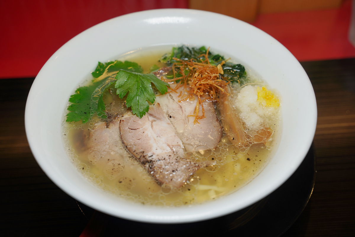 【Mensho Ramen】關西國際機場T1第一航廈美食推薦 必點白松露雞白湯/柚子鹽味拉麵 - 第5張圖 【Mensho Ramen】關西國際機場T1第一航廈美食推薦 必點白松露雞白湯/柚子鹽味拉麵