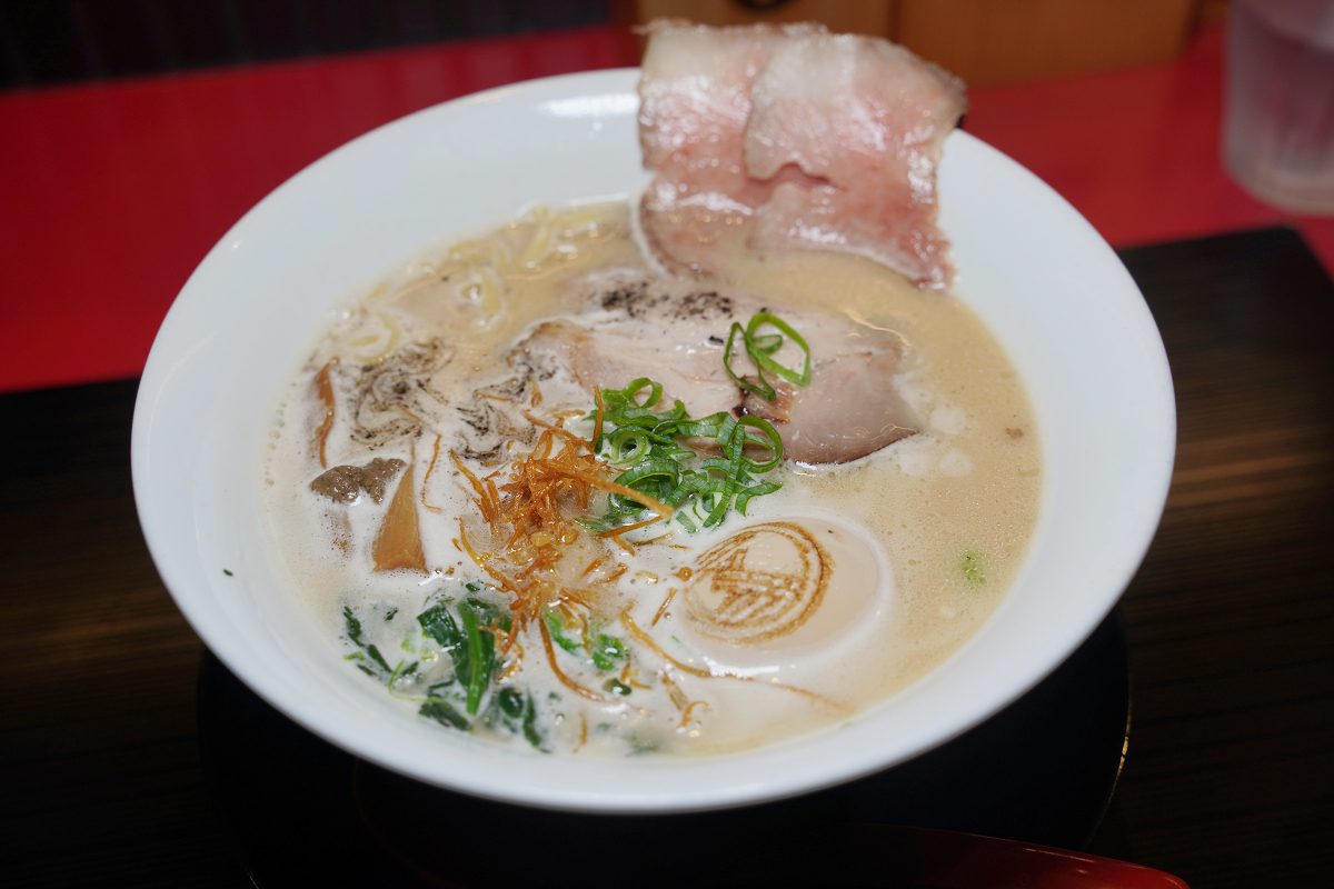 【Mensho Ramen】關西國際機場T1第一航廈美食推薦 必點白松露雞白湯/柚子鹽味拉麵 - 第8張圖 【Mensho Ramen】關西國際機場T1第一航廈美食推薦 必點白松露雞白湯/柚子鹽味拉麵