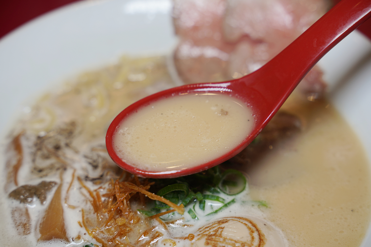 【Mensho Ramen】關西國際機場T1第一航廈美食推薦 必點白松露雞白湯/柚子鹽味拉麵 - 第9張圖 【Mensho Ramen】關西國際機場T1第一航廈美食推薦 必點白松露雞白湯/柚子鹽味拉麵