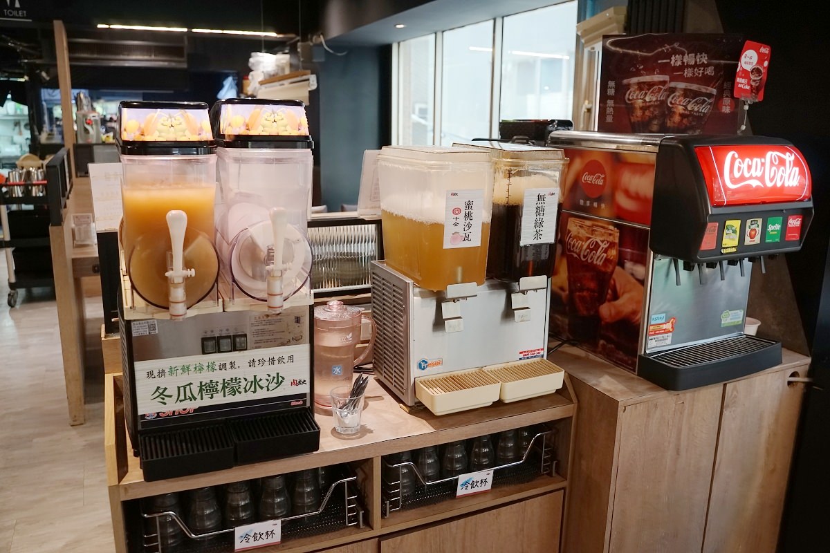 【中和火鍋推薦】肉老大山道老大爭霸賽 美國菲瑞牛雲霧肉塔100盎司挑戰賽 肉老大頂級肉品涮涮鍋中和永安店