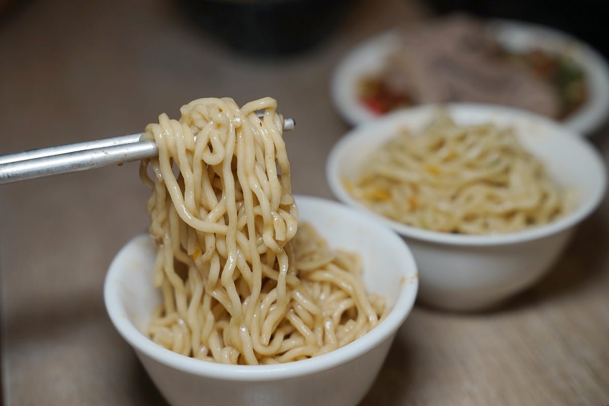 【中和火鍋推薦】肉老大山道老大爭霸賽 美國菲瑞牛雲霧肉塔100盎司挑戰賽 肉老大頂級肉品涮涮鍋中和永安店