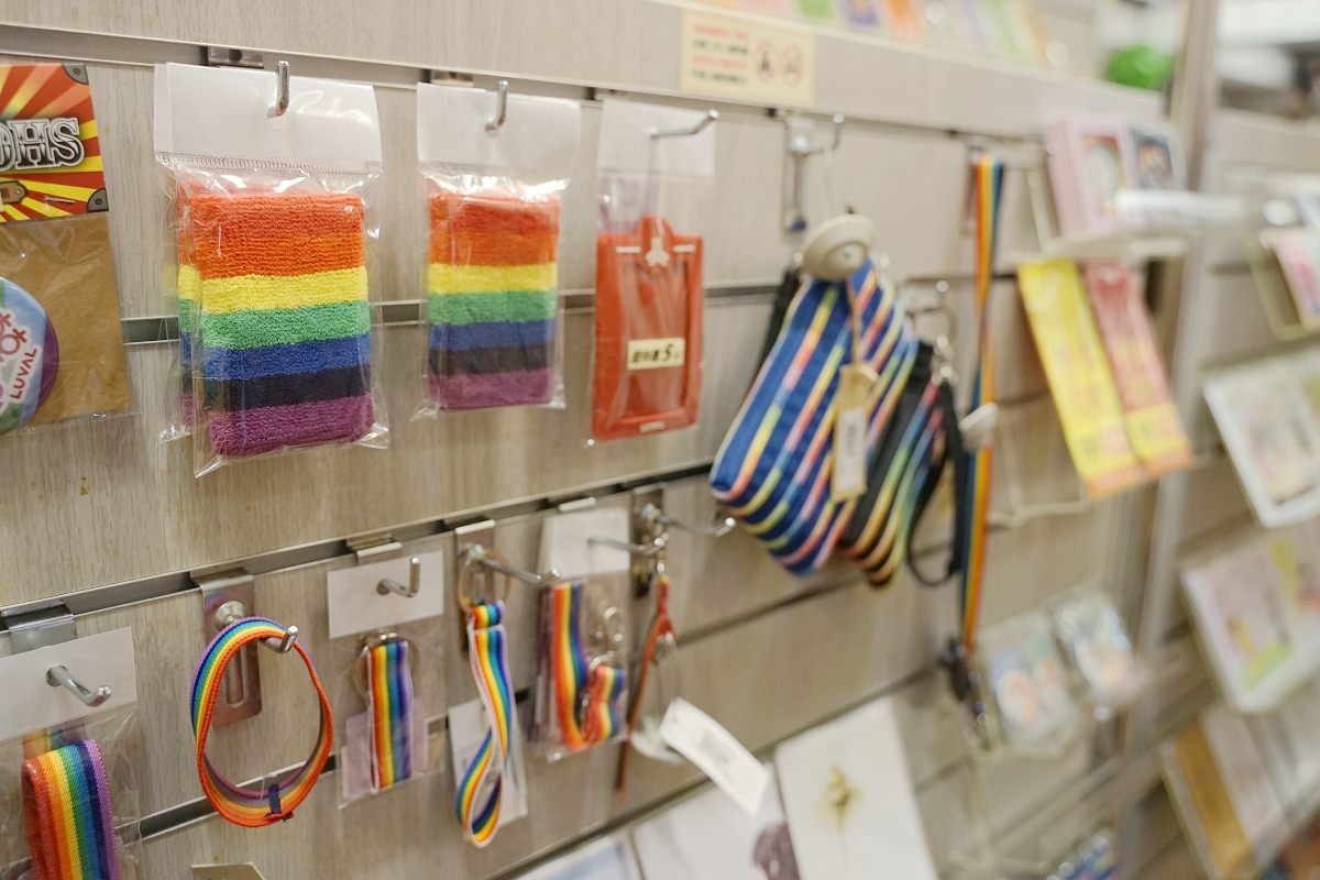 【晶晶書庫】亞洲第一家同志LGBT文化商店 性別自由主義複合式文化書店廣場 公館商圈必訪景點