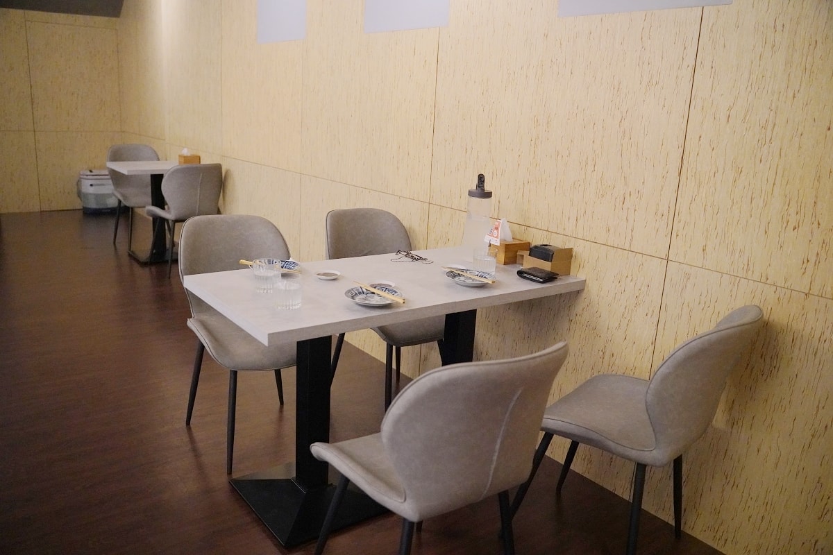 【台中餐酒館推薦】台中第一間清酒餐酒館 唎酒師駐店日本酒搭餐免煩惱 ARAMASA Sake Bistro 母龜小吃部 日本清酒餐酒館 - 第3張圖 【台中餐酒館推薦】台中第一間清酒餐酒館 唎酒師駐店日本酒搭餐免煩惱 ARAMASA Sake Bistro 母龜小吃部 日本清酒餐酒館