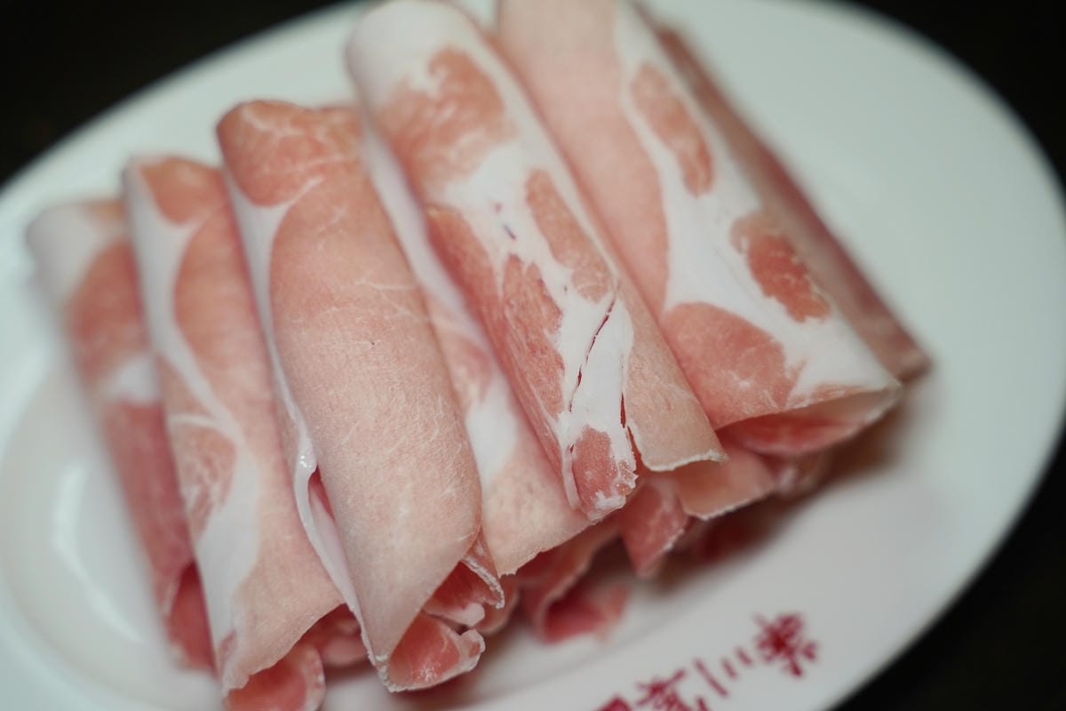 【華川宴麻辣火鍋蘆竹店】桃園蘆竹南崁麻辣火鍋推薦 特香麻辣+東北酸菜 麻辣鴨血豆腐免費續加