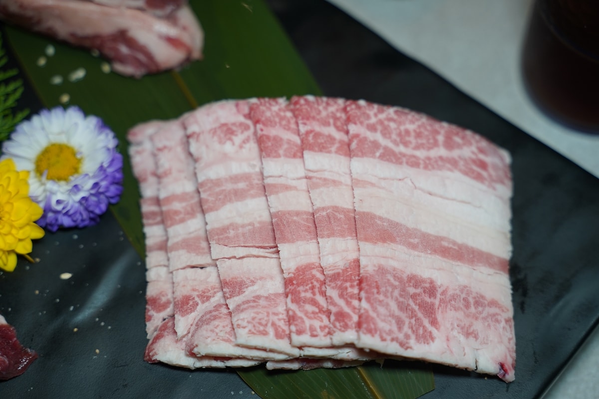 【台北和牛燒肉推薦】日本A5黑毛和牛/澳洲M9和牛/美國SRF極黑和牛吃到飽 火之舞蓁品燒