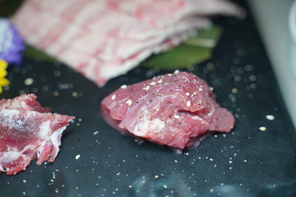 【台北和牛燒肉推薦】日本A5黑毛和牛/澳洲M9和牛/美國SRF極黑和牛吃到飽 火之舞蓁品燒