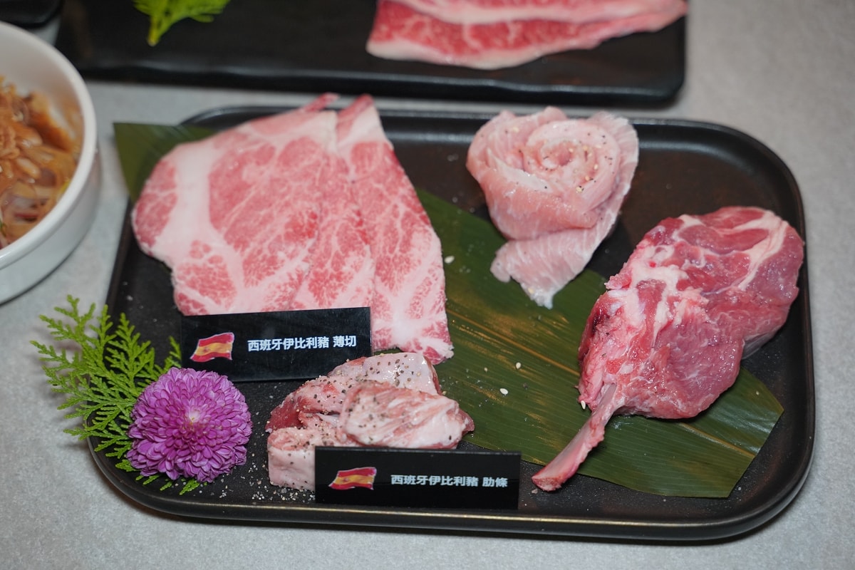 【台北和牛燒肉推薦】日本A5黑毛和牛/澳洲M9和牛/美國SRF極黑和牛吃到飽 火之舞蓁品燒