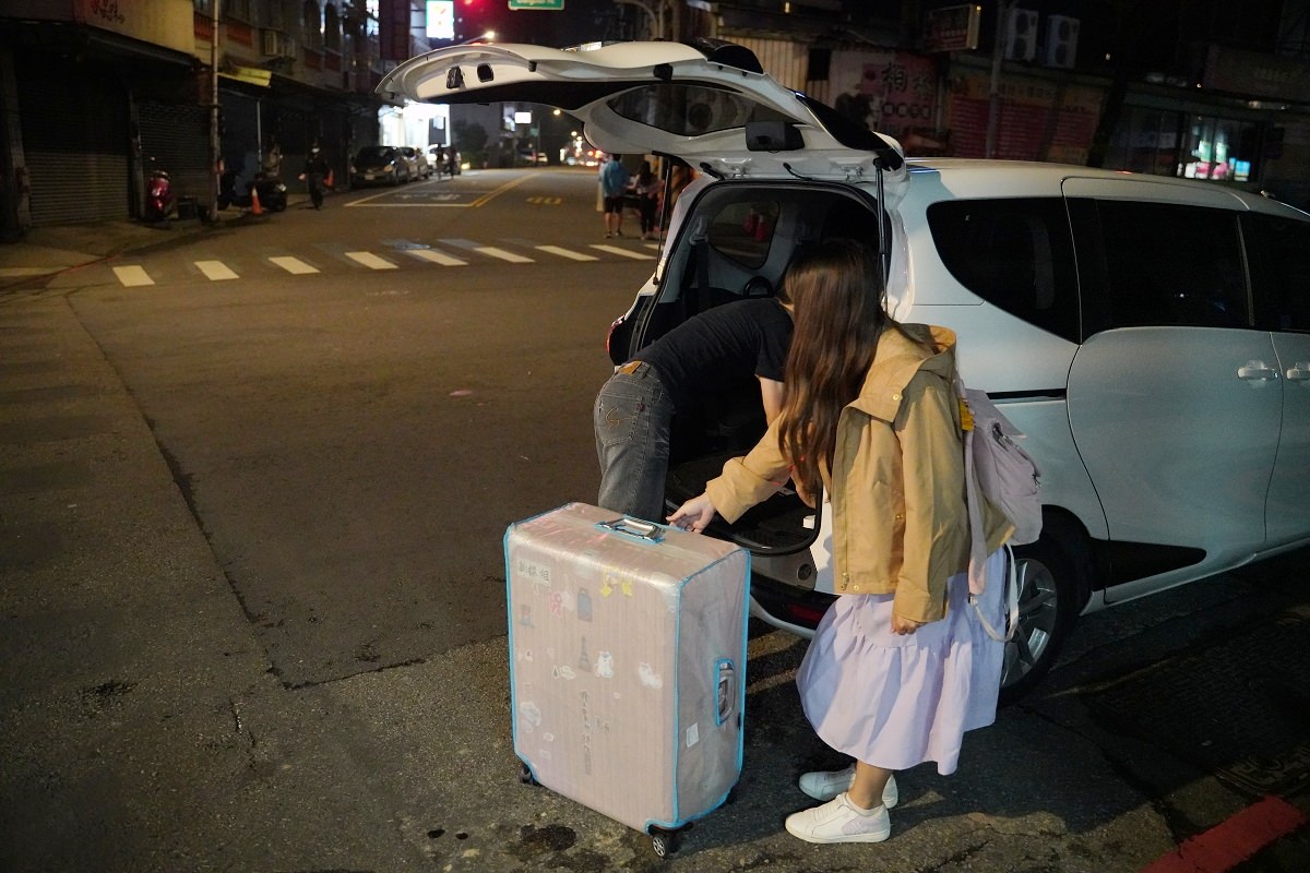 【桃園國際機場接送服務推薦】機場快綫專業機場接送 線上乘車試算/預約/24小時接送服務 觀光商務包車首選