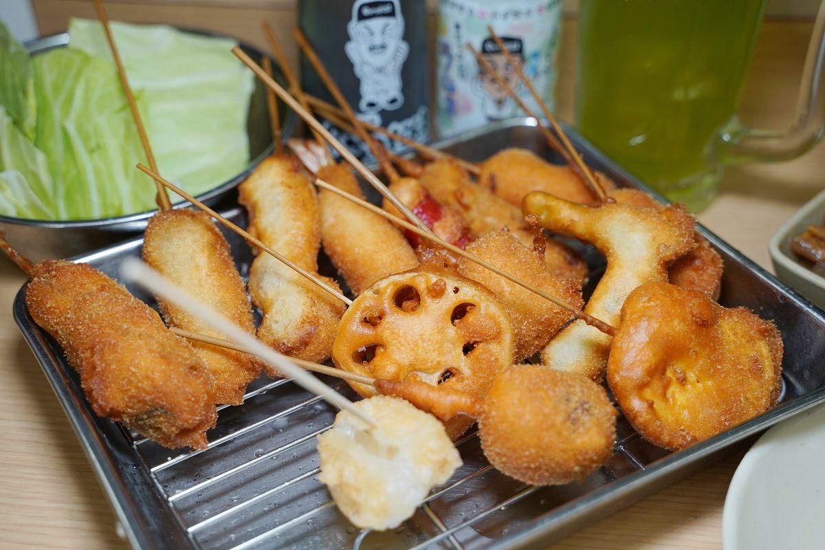 【大阪串炸推薦】大阪通天閣美食好選擇 創始於1929年 串カツだるま達摩串炸通天閣店