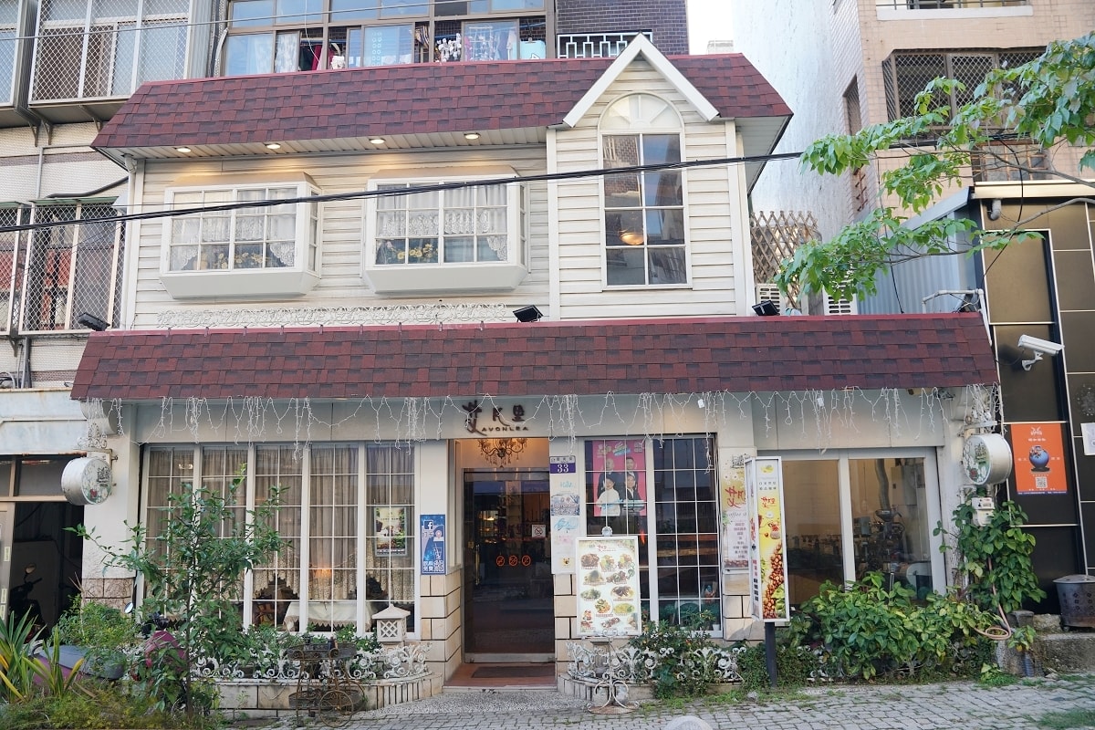 【東海咖啡廳推薦】東海藝術街下午茶好選擇 咖啡飲料吧無限暢飲/互動式手沖咖啡 艾凡里咖啡