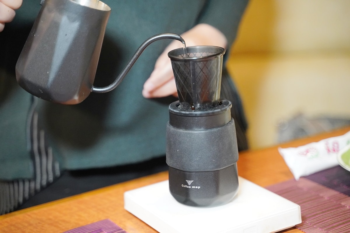 【東海咖啡廳推薦】東海藝術街下午茶好選擇 咖啡飲料吧無限暢飲/互動式手沖咖啡 艾凡里咖啡